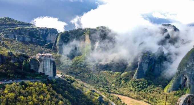 From Kalabaka: Private Half-Day Meteora Tour - Local Agency - Customized Itinerary