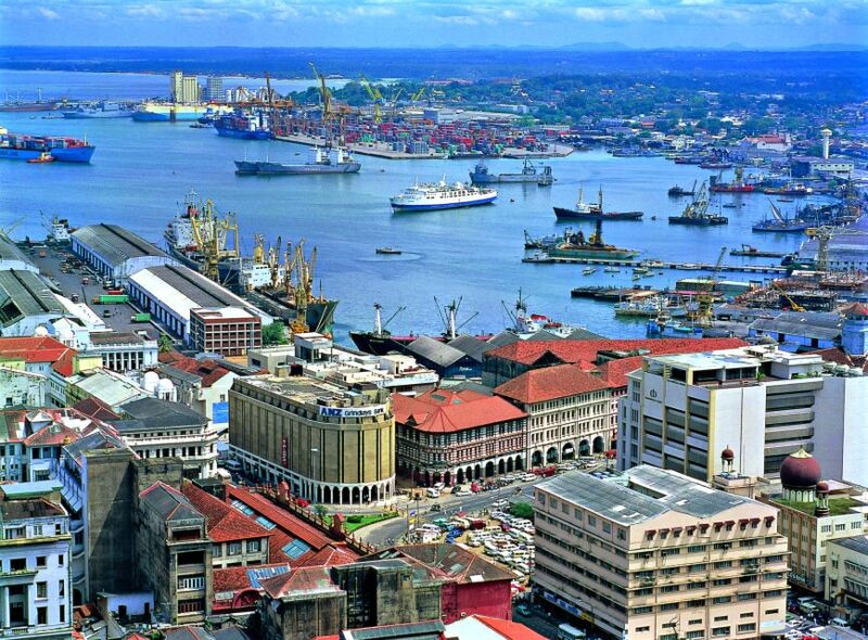 From Kalutara: Colombo City Tour - Bottled Mineral Water and Taxes