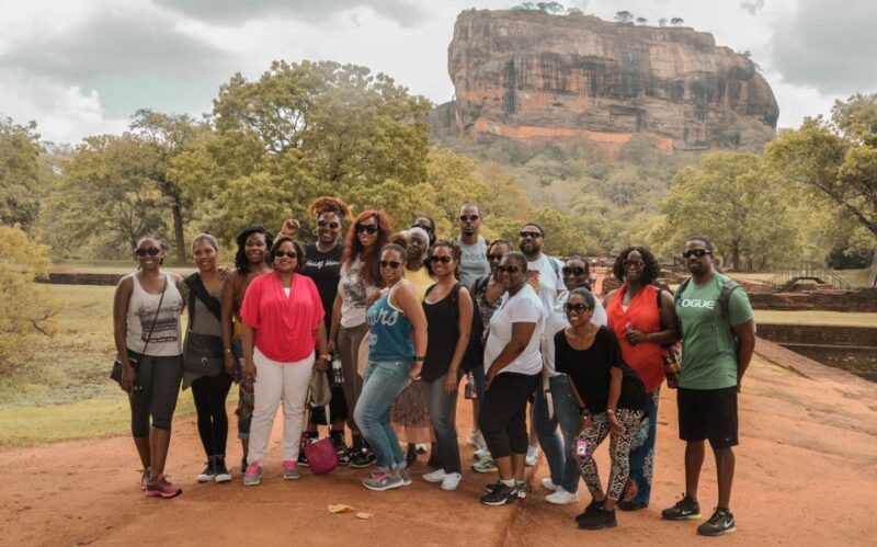 From Kalutara: Sigiriya Rock and Dambulla Cave Full-Day Tour - Customer Reviews