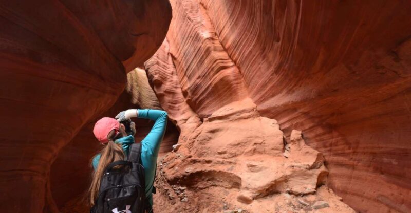 From Kanab: 3-Hour Peek-a-Boo Slot Canyon Hiking Tour - Inclusions