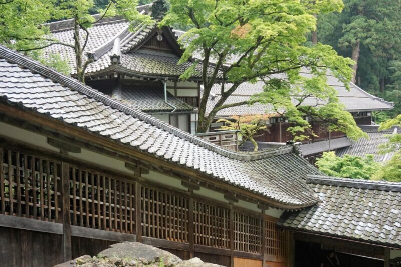 From Kanazawa: Eiheiji Buddhist Temple & Fukui Castle Town - Key Points