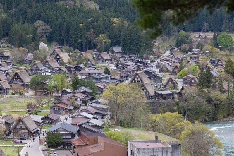 From Kanazawa/Toyama: Shirakawago and Takayama Day Tour - Booking Information