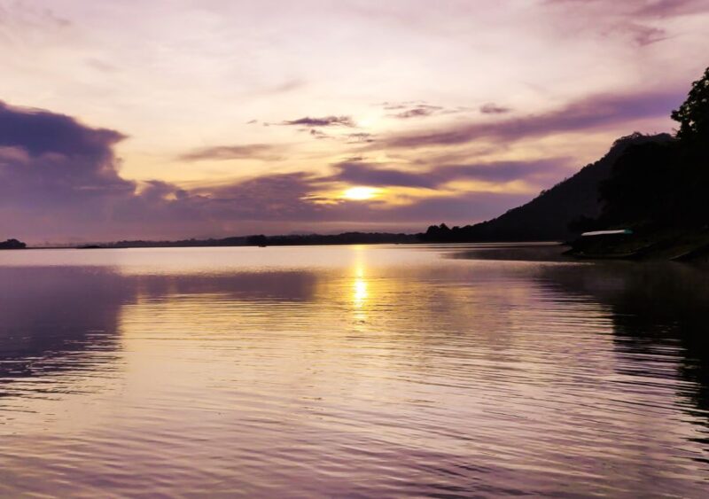From Kandy: Overnight Tour to Mahiyanganaya - Sorabora Lake Exploration