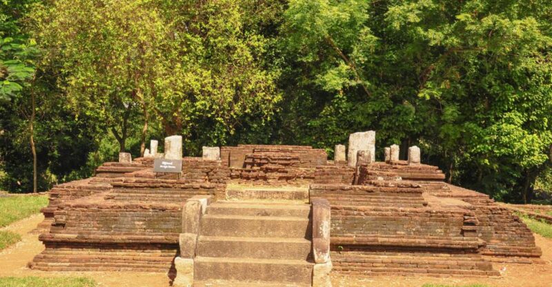 From Kandy: Panduwasnuwara & Yapahuwa Guided Tour - Itinerary and Highlights