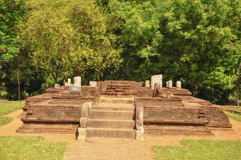 From Kandy: Panduwasnuwara & Yapahuwa Guided Tour - Included Services