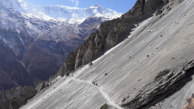 From Kathmandu Budget: 5 Day Short Tilicho Lake Trek - Health & Safety