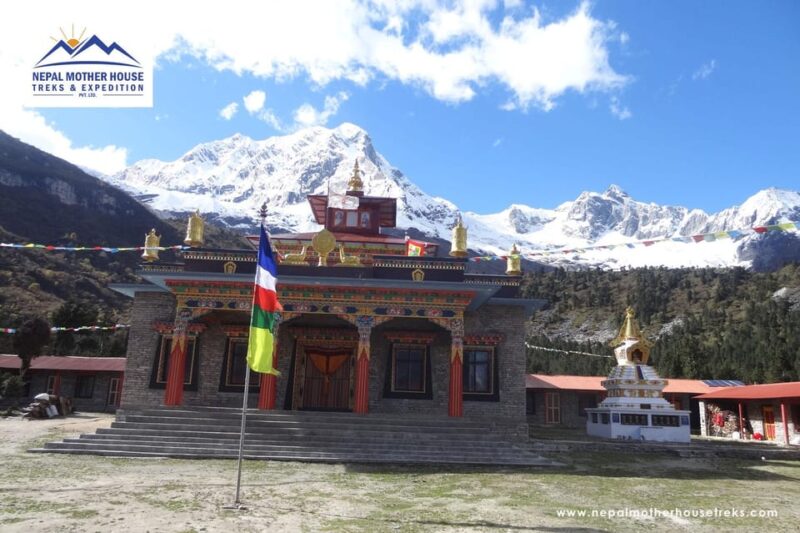 From Kathmandu: Manaslu Circuit Tea House Trek 11 Days - Itinerary Details