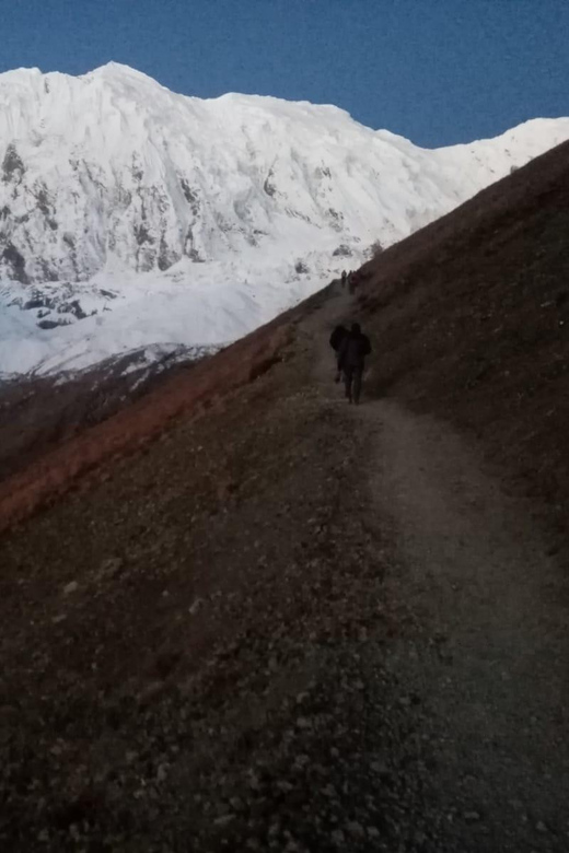 From Kathmandu or Pokhara: 10 Day Annapurna Circuit Trek - Key Points