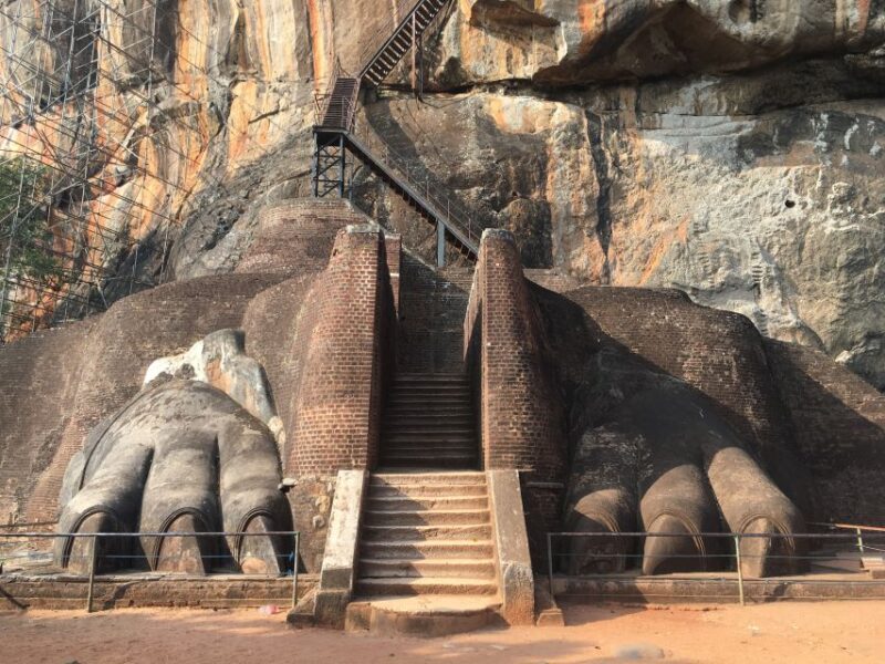 From Katunayake Airport: 8-Day Beauty of Sri Lanka Tour - Unique Natural Attractions
