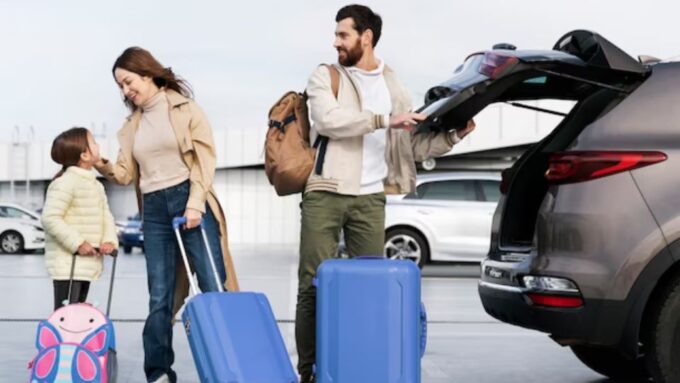 From KEF Airport: One-way Transfer to Reykjavik in Iceland - Scenic Route to Reykjavik