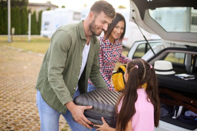 From KEF Airport: Private Transfer to Reykjavik in Iceland - Service Features