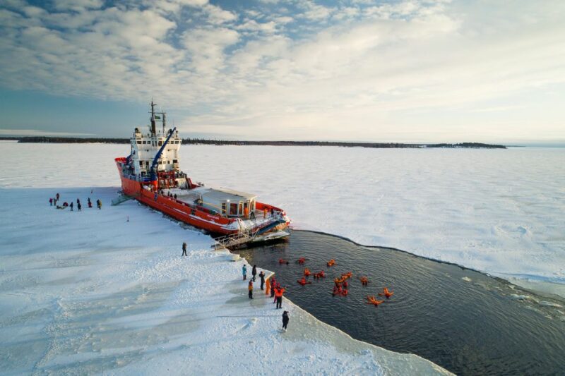 From Kemi: Icebreaker Cruise With Lunch and Ice Floating - Meal Experience