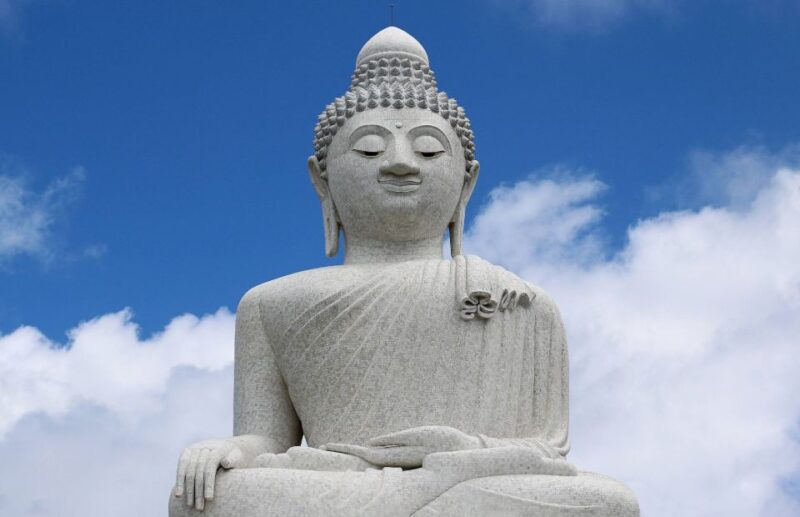 From Khao Lak: Phuket Big Buddha & Naka Weekend Market - Key Points
