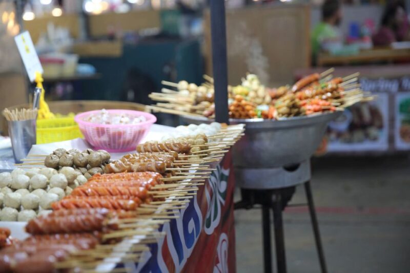 From Khao Lak: Phuket Naka Weekend Market - Visiting Naka Weekend Market