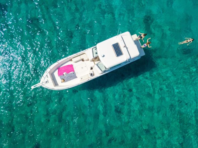 From Kissamos Port: Private Boat Cruise to Balos & Gramvousa - Group Size