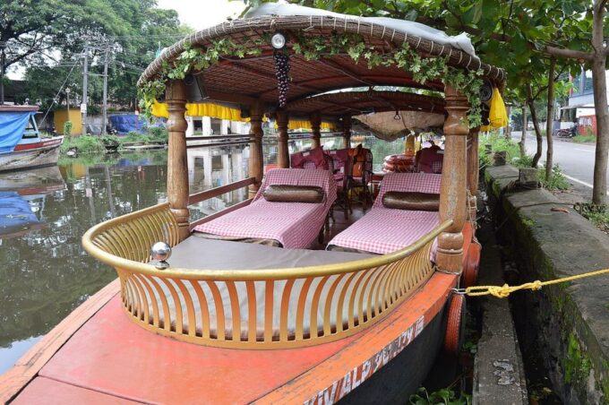 From Kochi Port: Backwater Canoe and Fort Kochi Tour - Departure Options