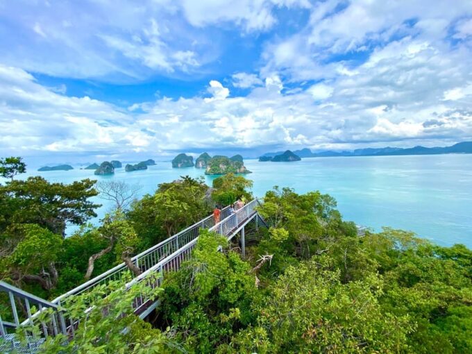 From Krabi: Hong Islands Day Trip by Speedboat With Lunch - Booking and Availability Details
