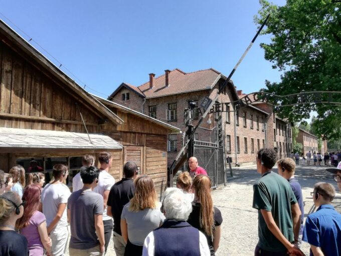 From Krakow: Auschwitz and Wieliczka Salt Mine Full-Day Trip - Customer Feedback and Ratings