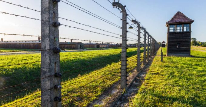 From Krakow: Auschwitz & Birkenau Fully Guided Tour & Pickup - Pickup and Drop-off Locations