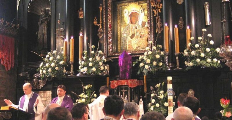From Krakow: Black Madonna Sanctuary of Częstochowa Day Tour - Free Time and Sightseeing