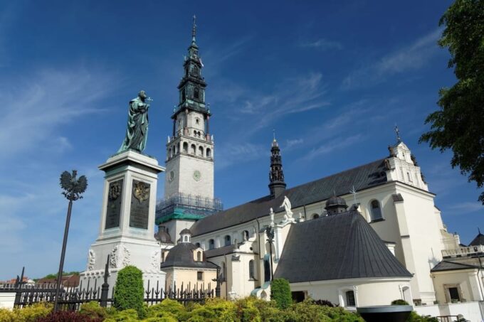 From Krakow: Black Madonna Sanctuary of Częstochowa Day Tour - Important Information and Dress Code