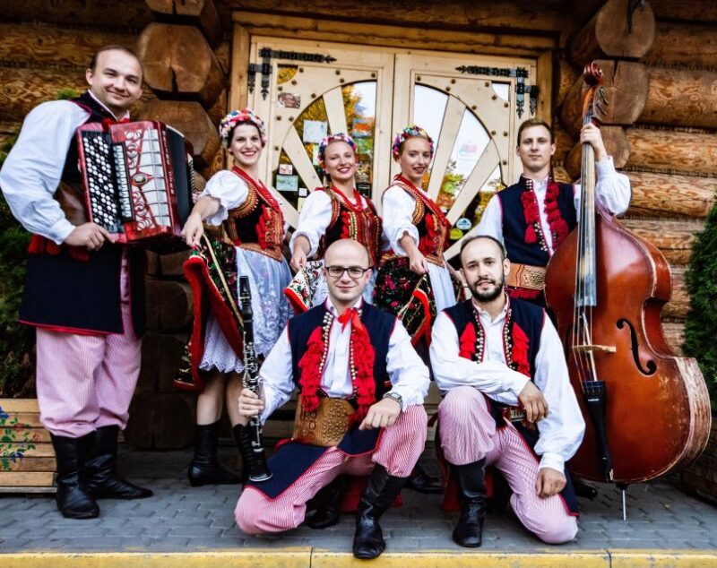 From Krakow: Polish Folk Show With All-You-Can-Eat Dinner - Entertainment and Interaction