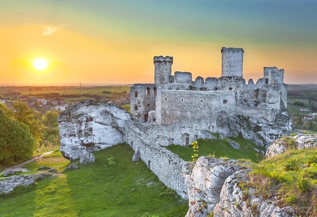 From Krakow: The Witcher Ogrodzieniec Castle Day Trip - Key Points