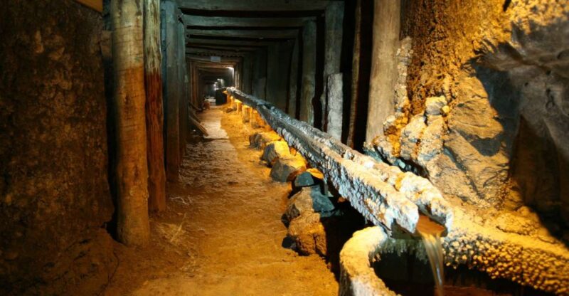 From Krakow: Wieliczka Salt Mine Tour With Private Car - Itinerary and Experience