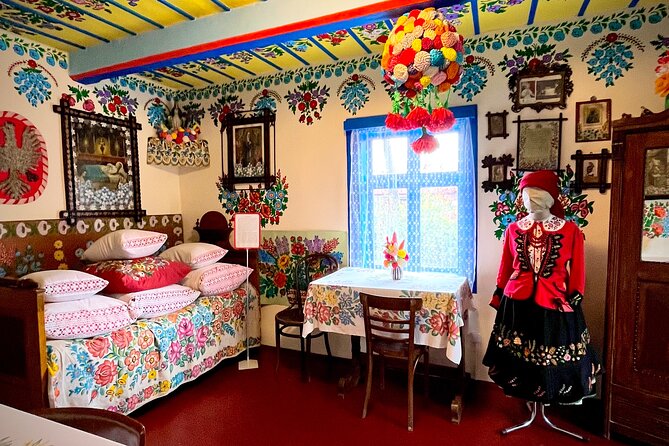 From Krakow: Zalipie - The Painted Village Private Tour - Tour Structure