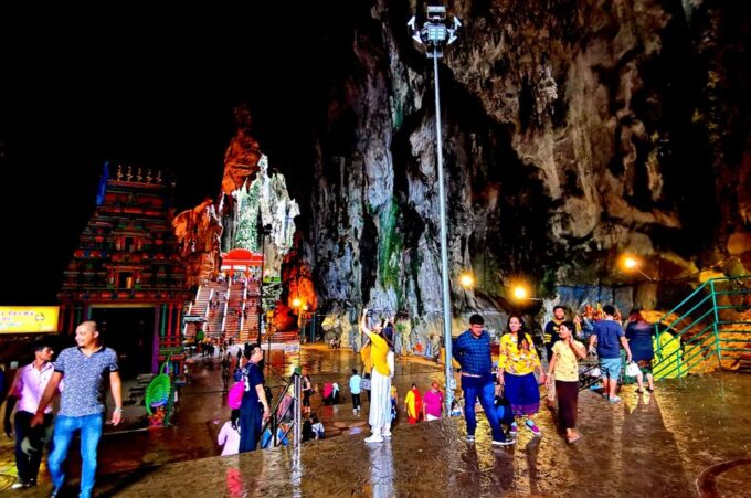 From Kuala Lumpur: Batu Caves Cultural Temple Tour - Pickup and Duration