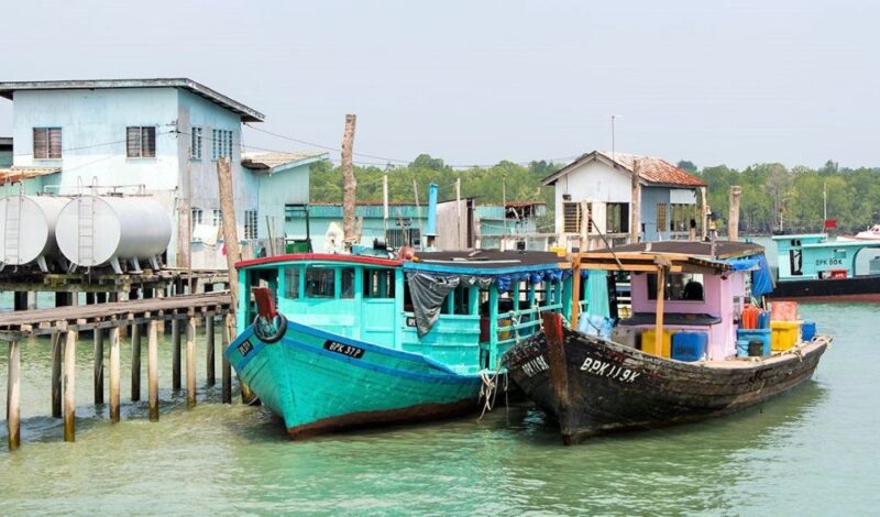 From Kuala Lumpur: Crab Island Tour With Seafood Lunch - Local Cuisine and Delicacies