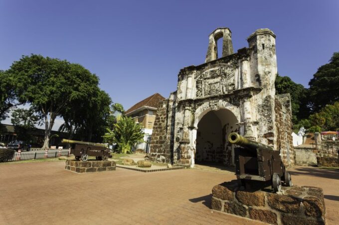 From Kuala Lumpur: Full-Day Historical Tour of Malacca - Explore Historic Stadthuys