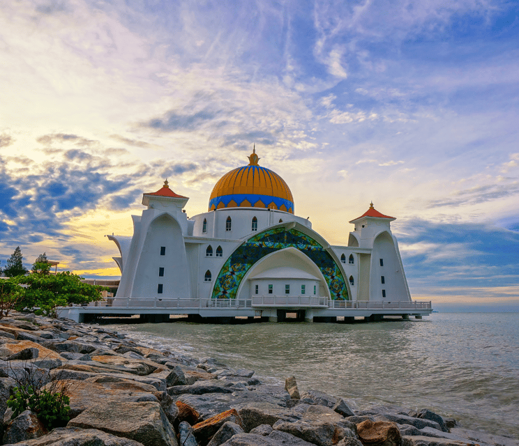 From Kuala Lumpur: Malacca Highlights Tour With Blue Lagoon - Pickup Location and Travel Time