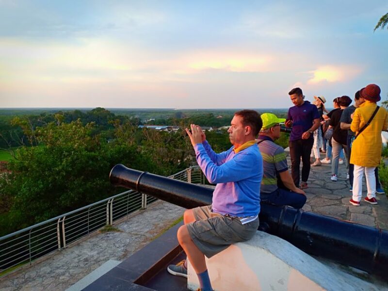 From Kuala Lumpur: Private Fireflies Tour and Seafood Dinner - Included Services