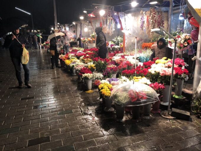 From Kusadasi: Istanbul Day Trip With Flights - Experiencing the Grand Bazaar