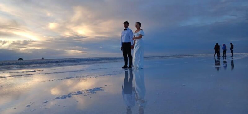 From La Paz: 2-Day Salar De Uyuni to Atacama Chile by Flight - Itinerary Highlights
