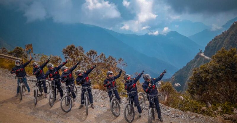 From La Paz: 3-Day Biking Tour Death Road & Uyuni Salt Flats - Key Points