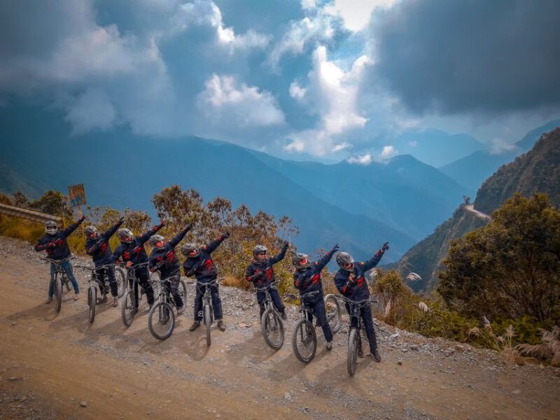 From La Paz: 3-Day Biking Tour Death Road & Uyuni Salt Flats - Itinerary: Day 2
