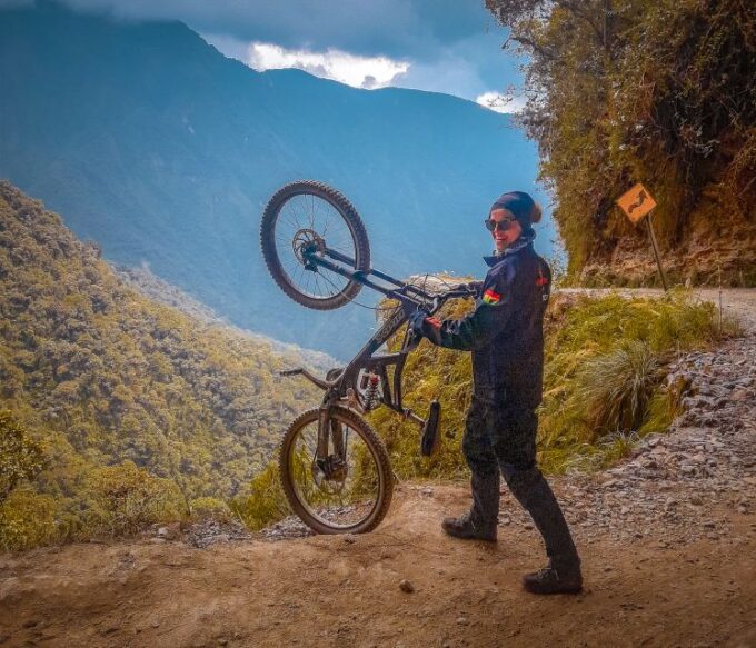 From La Paz: 3-Day Biking Tour Death Road & Uyuni Salt Flats - Customer Reviews