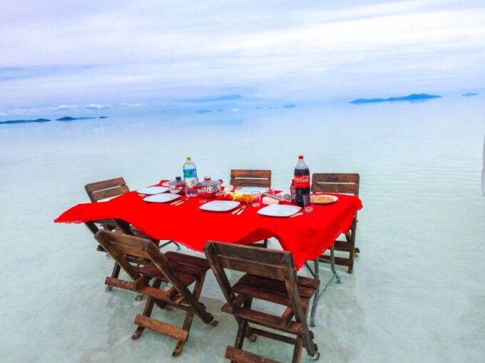 From La Paz: 5-Day Uyuni and Red Lagoon Tour With Bus Ride - Accommodation Options