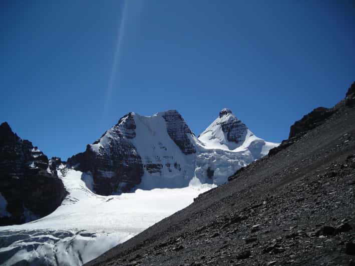 From La Paz: Condoriri National Park Full-Day Hiking Tour - Highlights