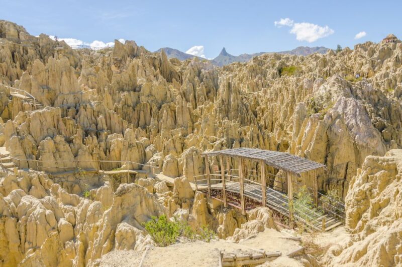 From La Paz: Day Trip to Chacaltaya and Moon Valley - Itinerary and Activities