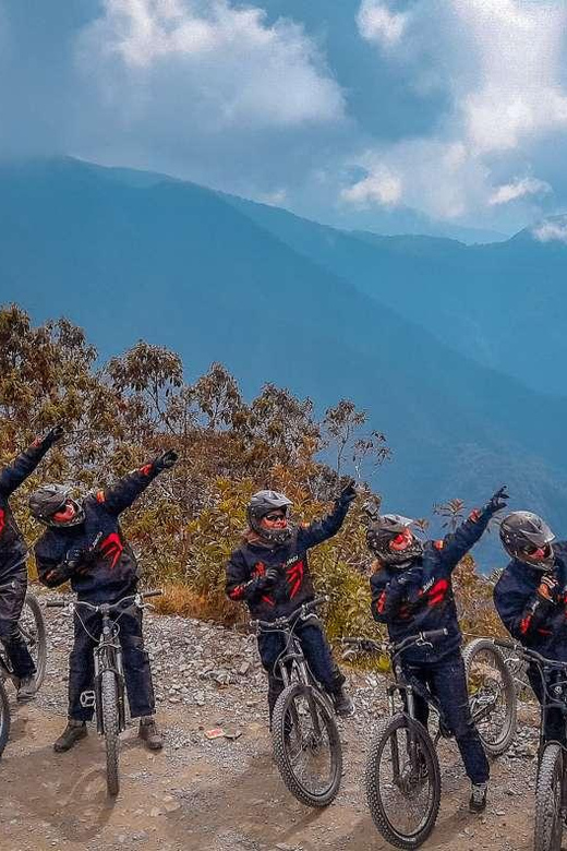 From La Paz: Death Route and Uyuni Salt Flats by Bike 3 Days - Important Notes