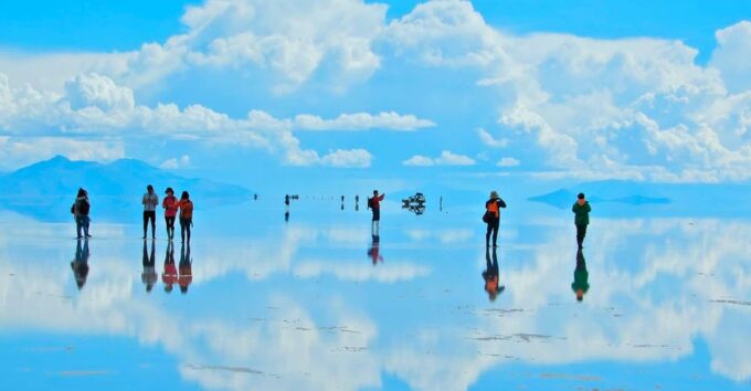 From La Paz: Death Route and Uyuni Salt Flats:5 Days by Bike - Languages Offered