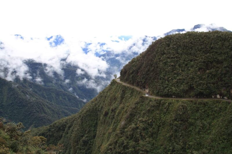 From La Paz: Death Route and Uyuni Salt Flats:5 Days by Bike - Included Services