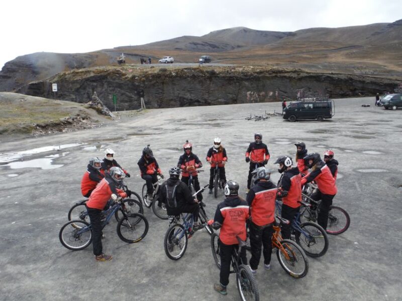 From La Paz: The Worlds Most Dangerous Road Biking Tour - Key Points
