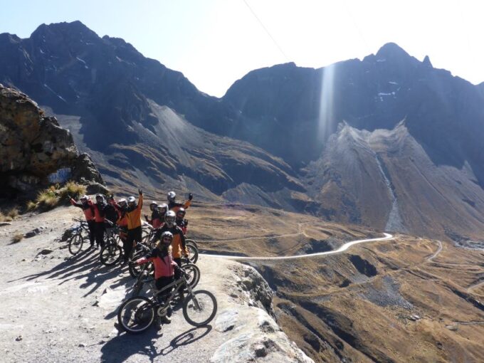 From La Paz: The Worlds Most Dangerous Road Biking Tour - Participant Restrictions