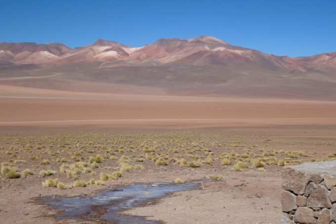 From La Paz to Atacama: Uyuni Salt Flats 4-Day Tour - Border Crossing and Dropoff