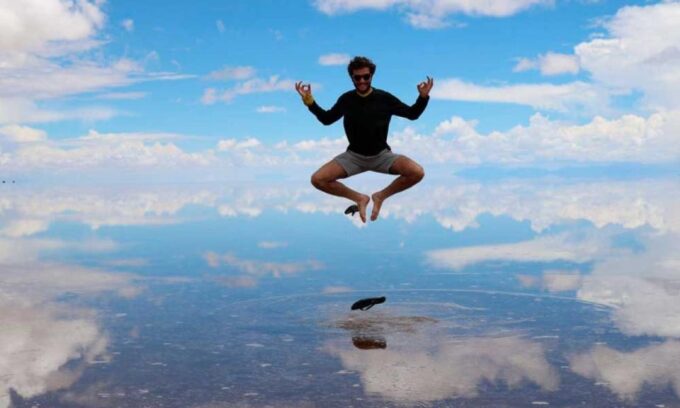 From La Paz: Uyuni Salt Flats Excursion + Round Trip Bus - Accessibility and Transportation