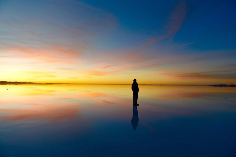 From La Paz: Uyuni Salt Flats & Lagoons 5-Day Tour - Day 3: Chiguana Desert and Red Lagoon